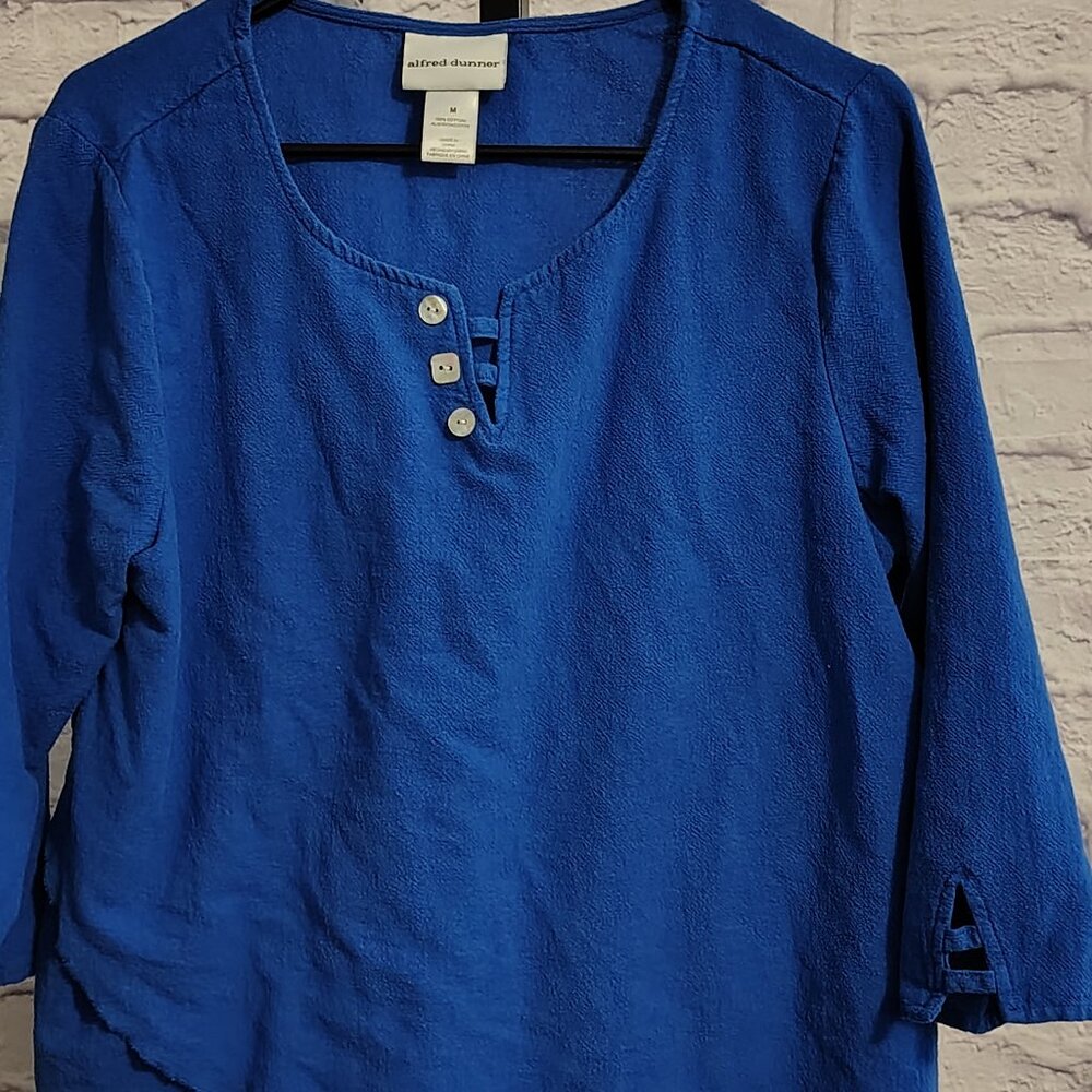 Alfred Dunner Size Medium blue Top Women's